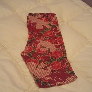 Brand new Lularoe TC2 Valentine leggings
